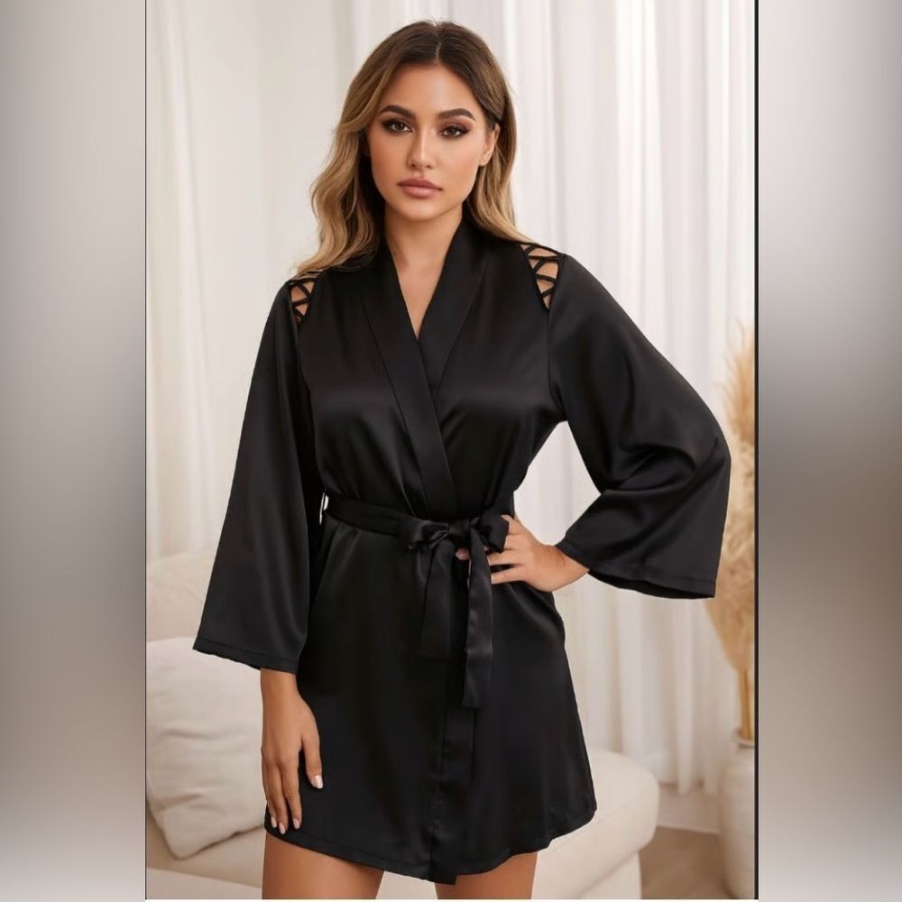 Frederick’s of Hollywood Black Summer Lattice Lacing Robe 2X